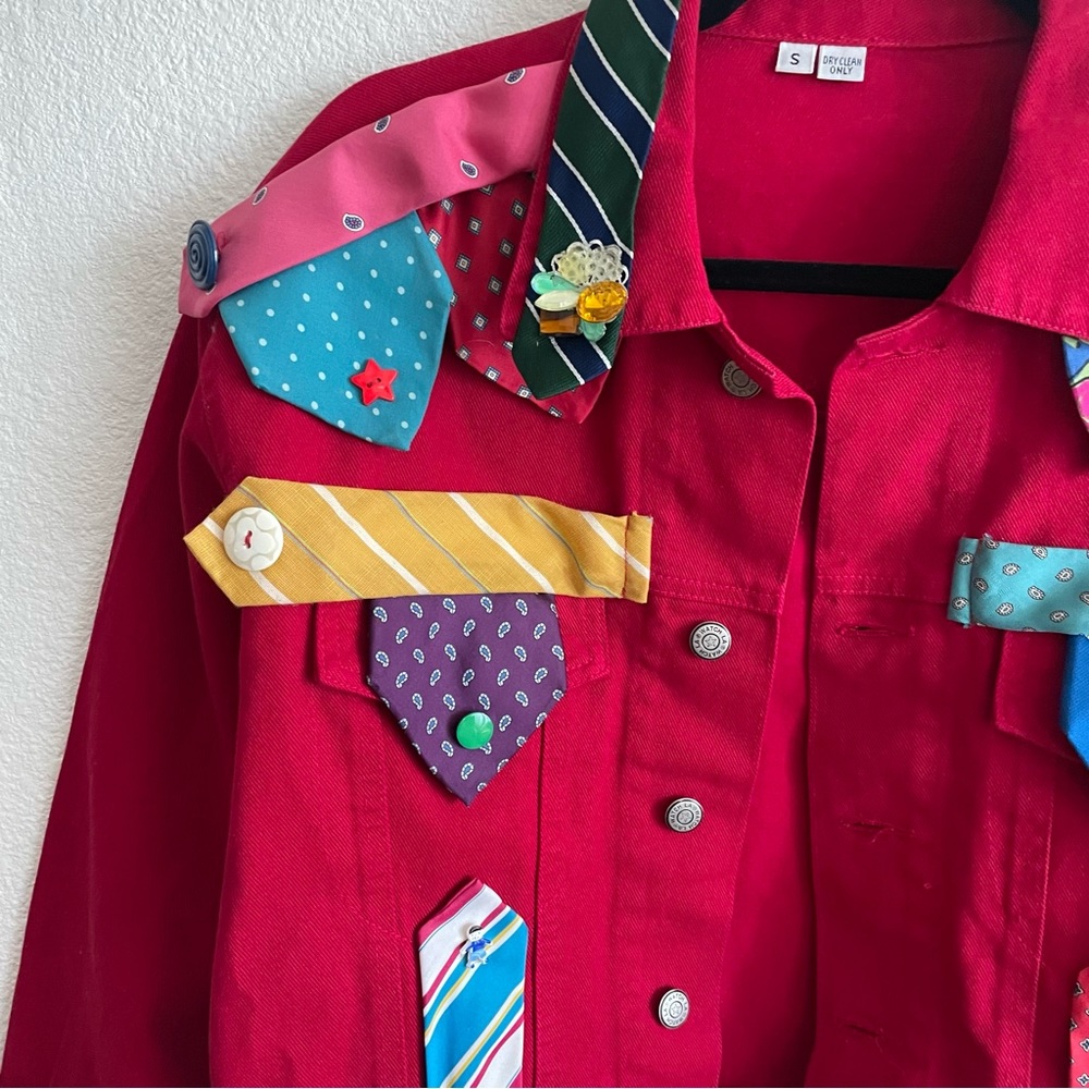 Unique Red Denim Jacket With Ties Patchwork - image 2